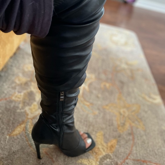 Thigh high open toe boots 8 - Picture 11 of 11